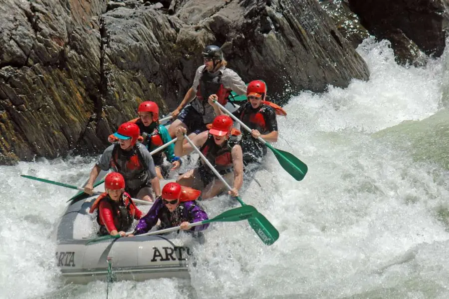 Whitewater Rafting the Stanislaus River - Reasons to Make Oakdale Your New Home